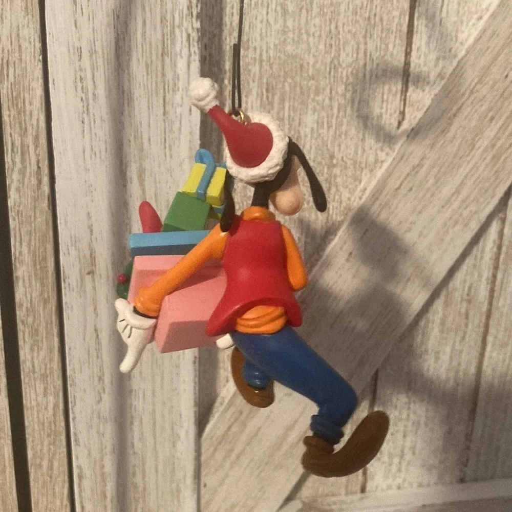 Disney Goofy Tree-Rific Treasures Christmas Ornament